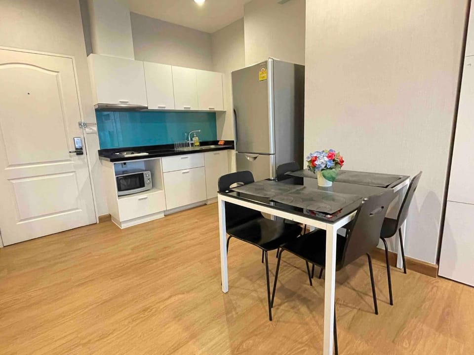 Luxurious 2-Bedroom Apartment Near Chao Phraya River Apartment in Bangkok