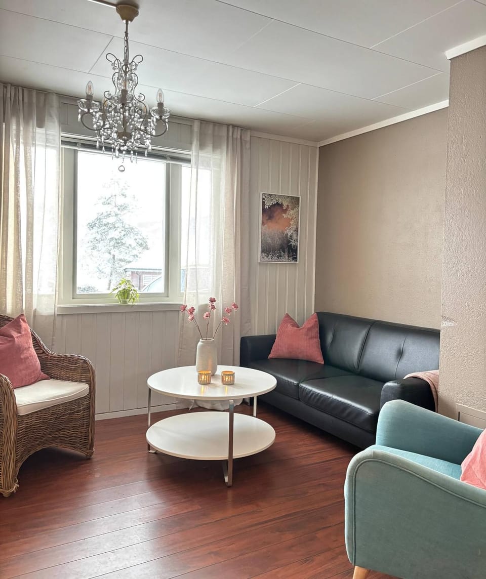 Living room, Decorative detail