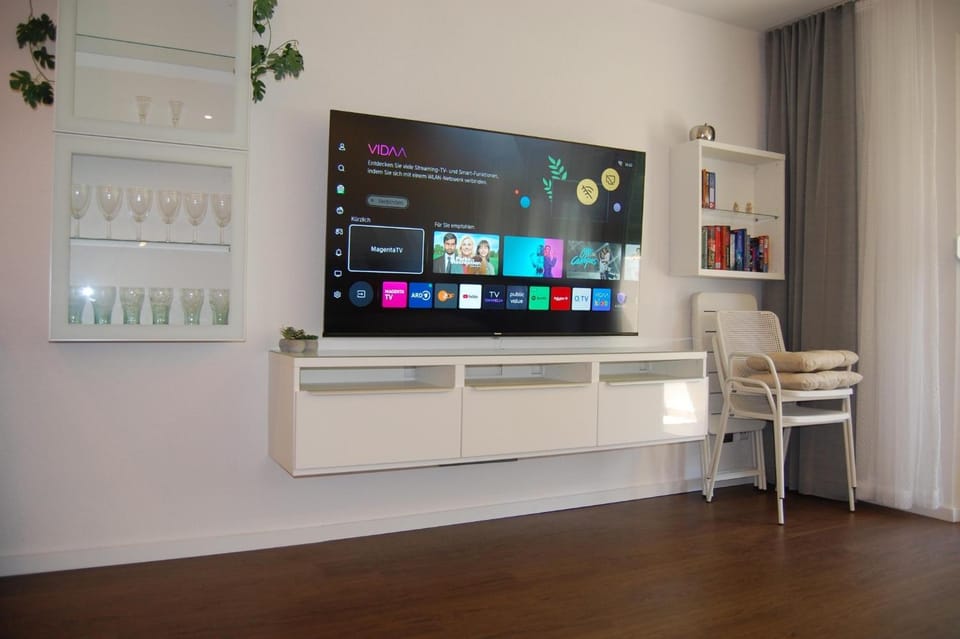 TV and multimedia, Living room