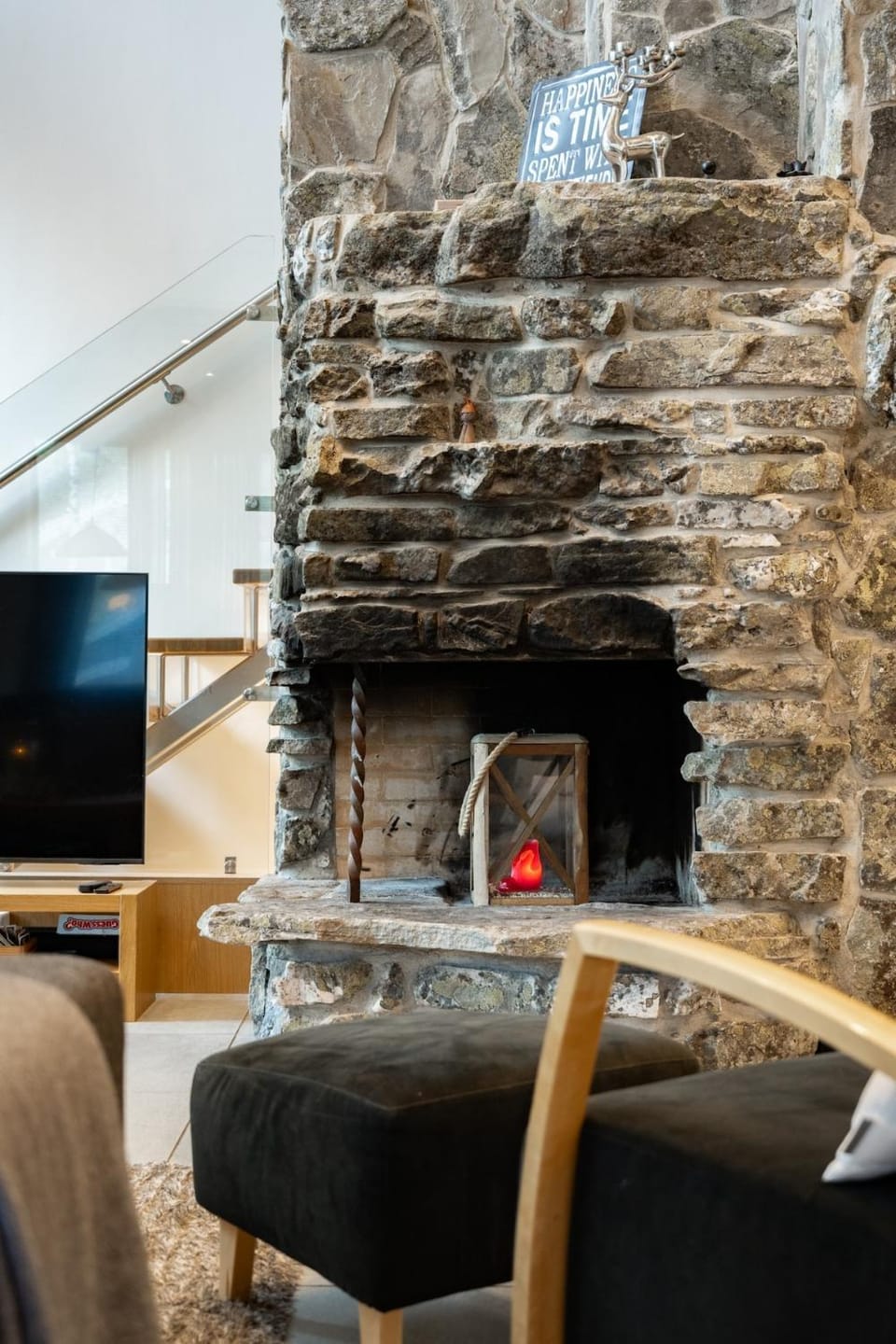 Living room, fireplace