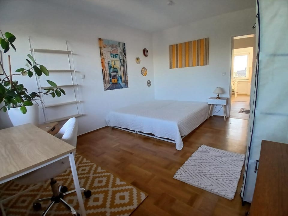 Living room, Bedroom