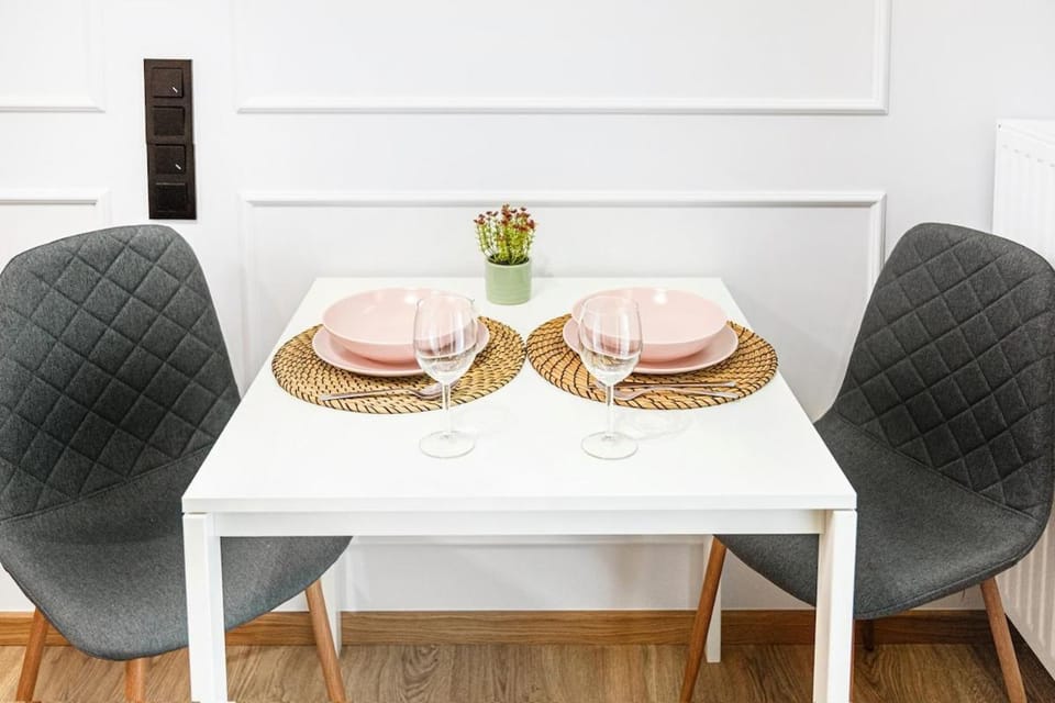 Wyjątkowe Apartamenty w Sercu Wrocławia Apartment in Wroclaw