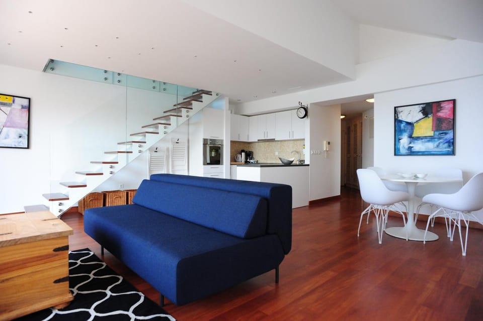 Kitchen or kitchenette, Living room, Dining area