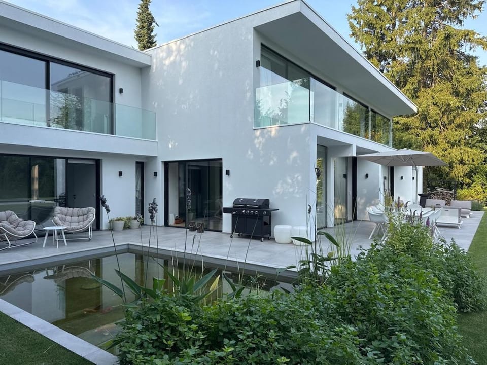 Villa moderne 5 ch bureau piscine parking Villa in Flanders