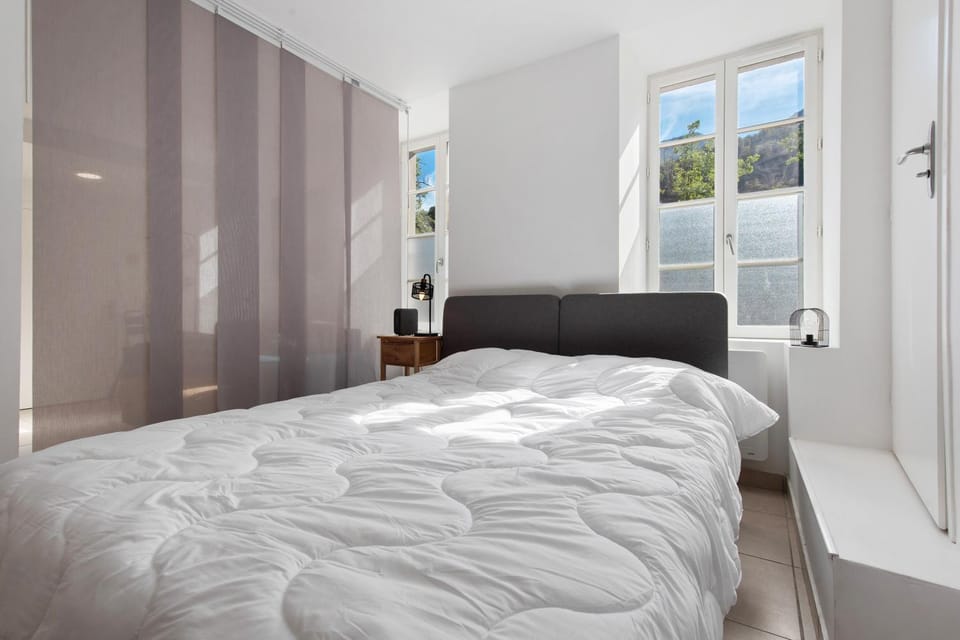Living room, Bedroom