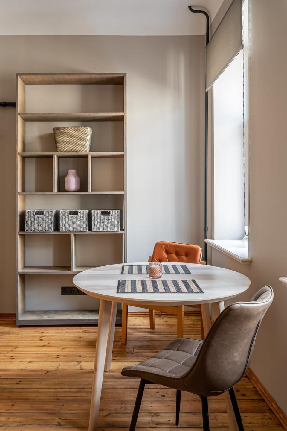 Authentic Interior, Netflix & HBO - Charming Retreat by Innorental Apartment in Riga