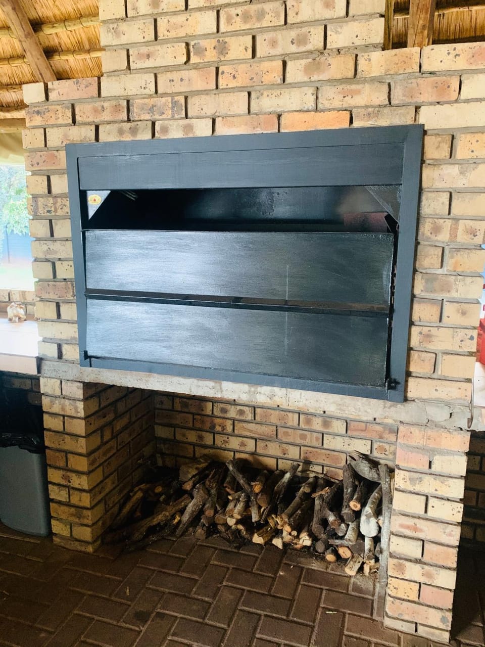 BBQ facilities, flat iron