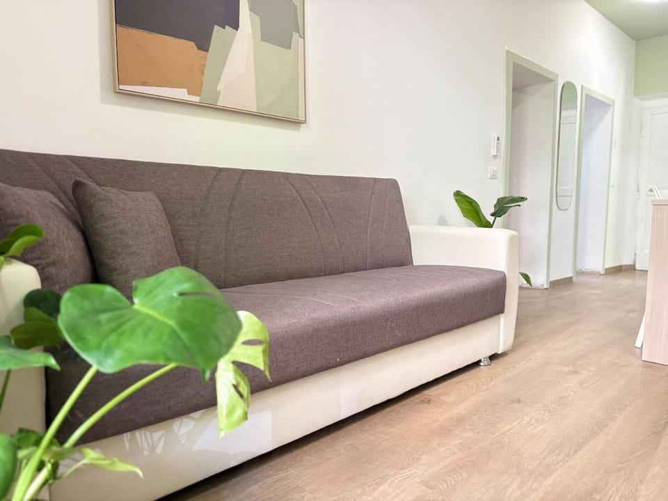 Modern 2BD Flat with FREE Private Parking Apartment in Perugia