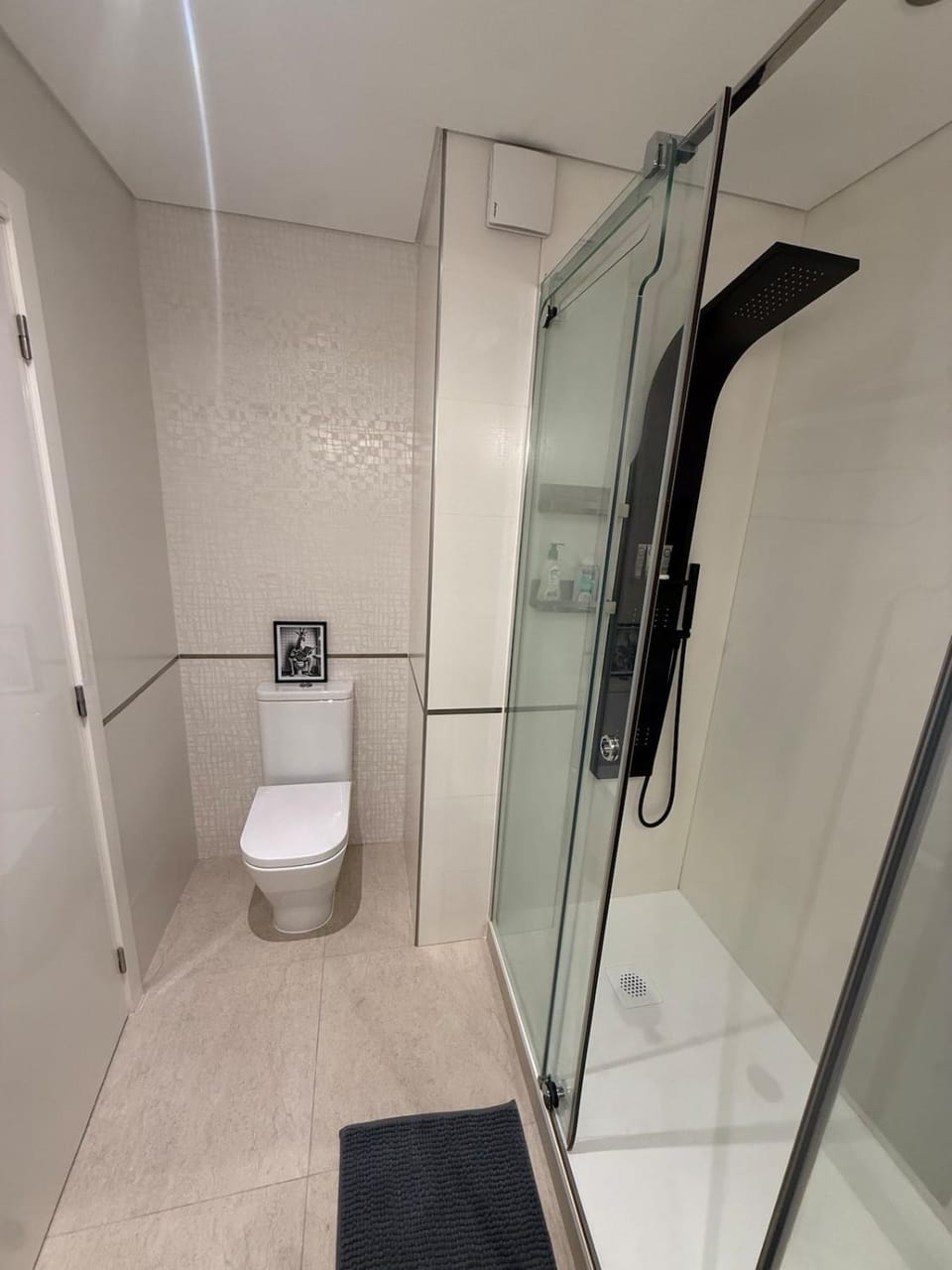 Modern Apartment with Private Parking Apartment in Menton