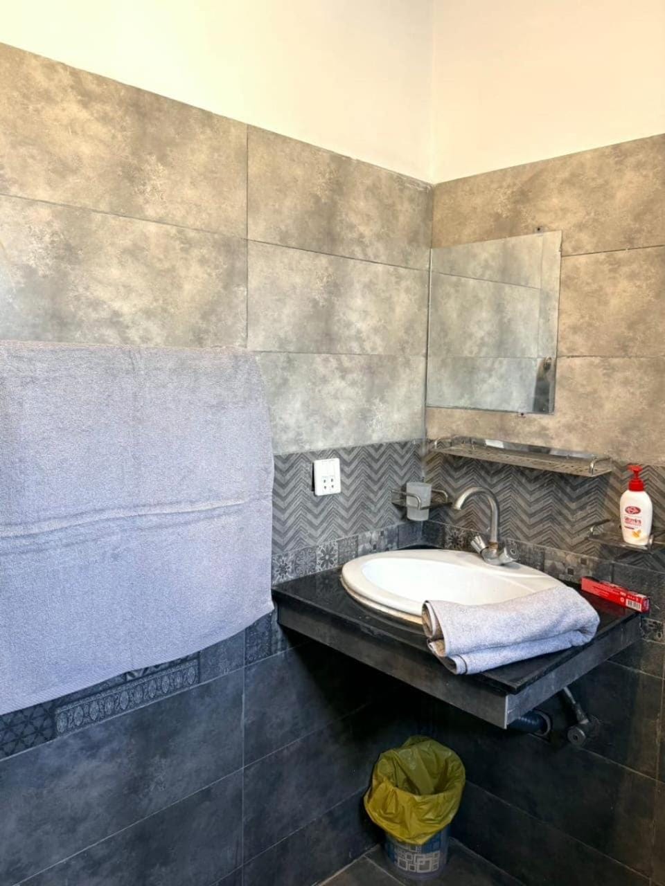 Luxury 1 Bedroom Apartment Bahria Town Apartment in Lahore