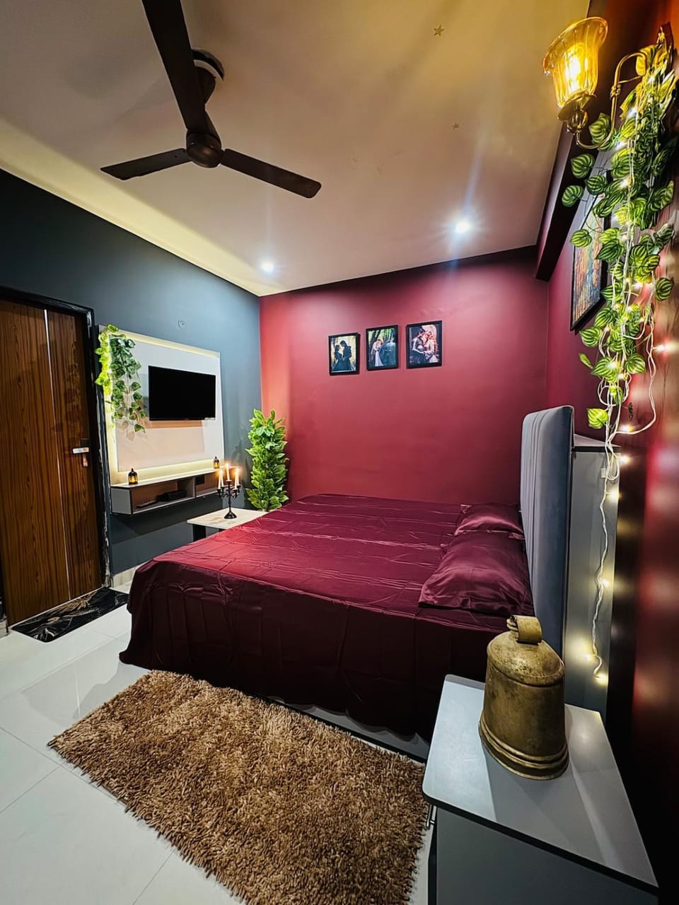 Black Rose Apartment in Jaipur