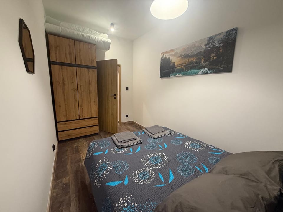 Bed, Bedroom, wardrobe