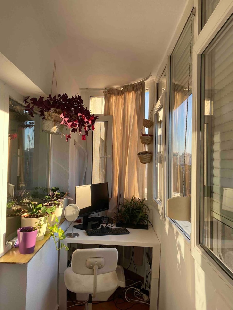 Central, musical & sunny apartment Apartment in Bucharest