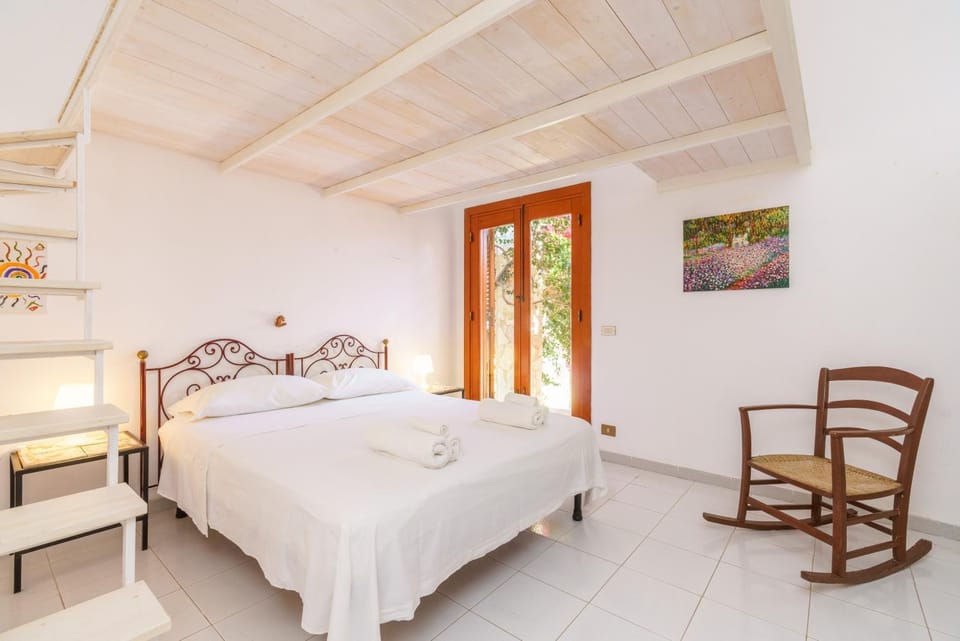 Property building, Living room, Bedroom