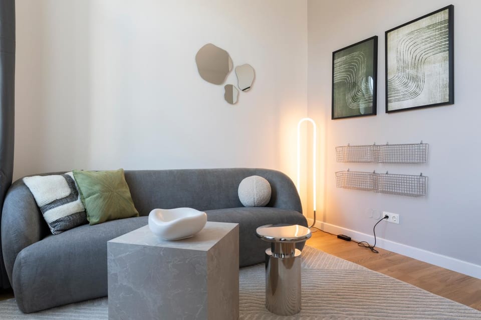 Living room, Seating area