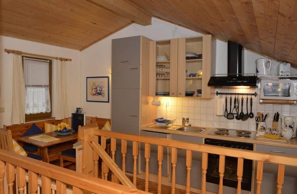 Property building, Kitchen or kitchenette, Living room