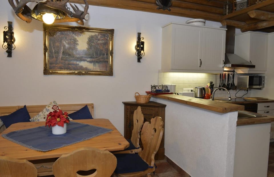 Property building, Kitchen or kitchenette, Living room