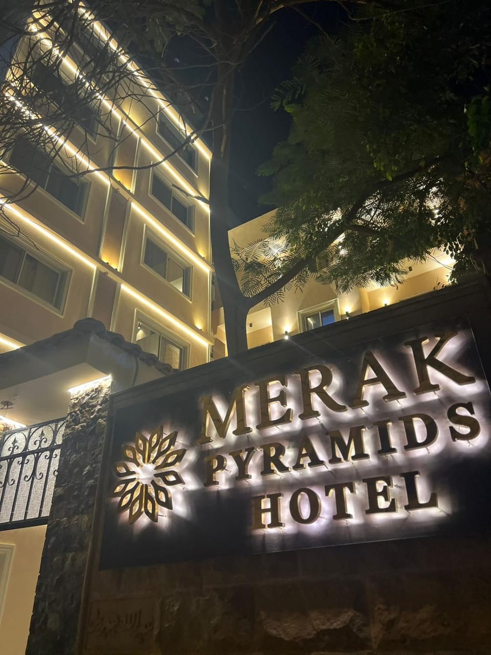 Property building, Night, Property logo or sign, Logo/Certificate/Sign, Text overlay, Street view, Certificate/Award