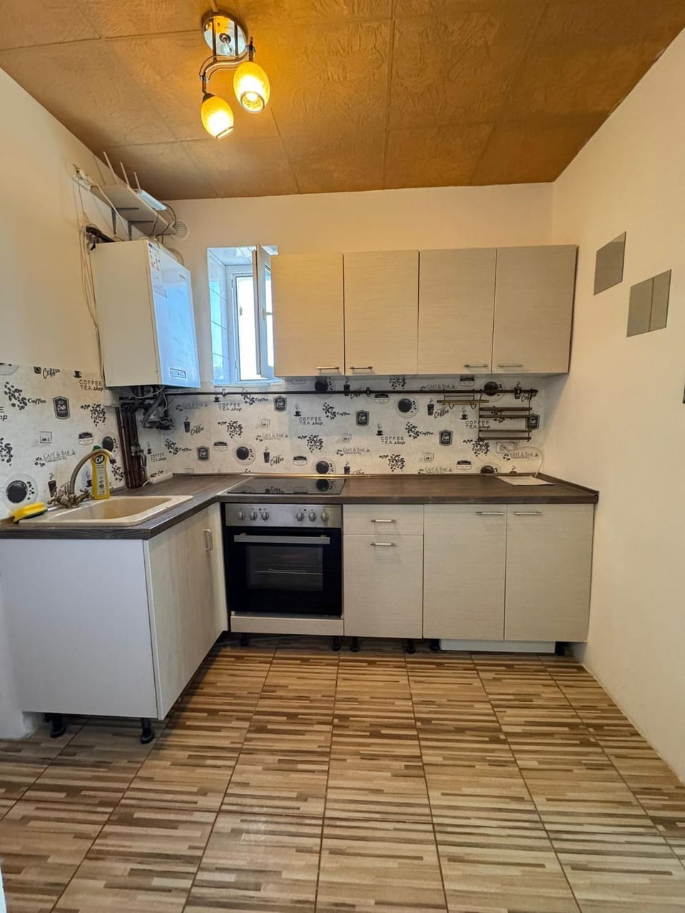 Kitchen or kitchenette, oven, stove