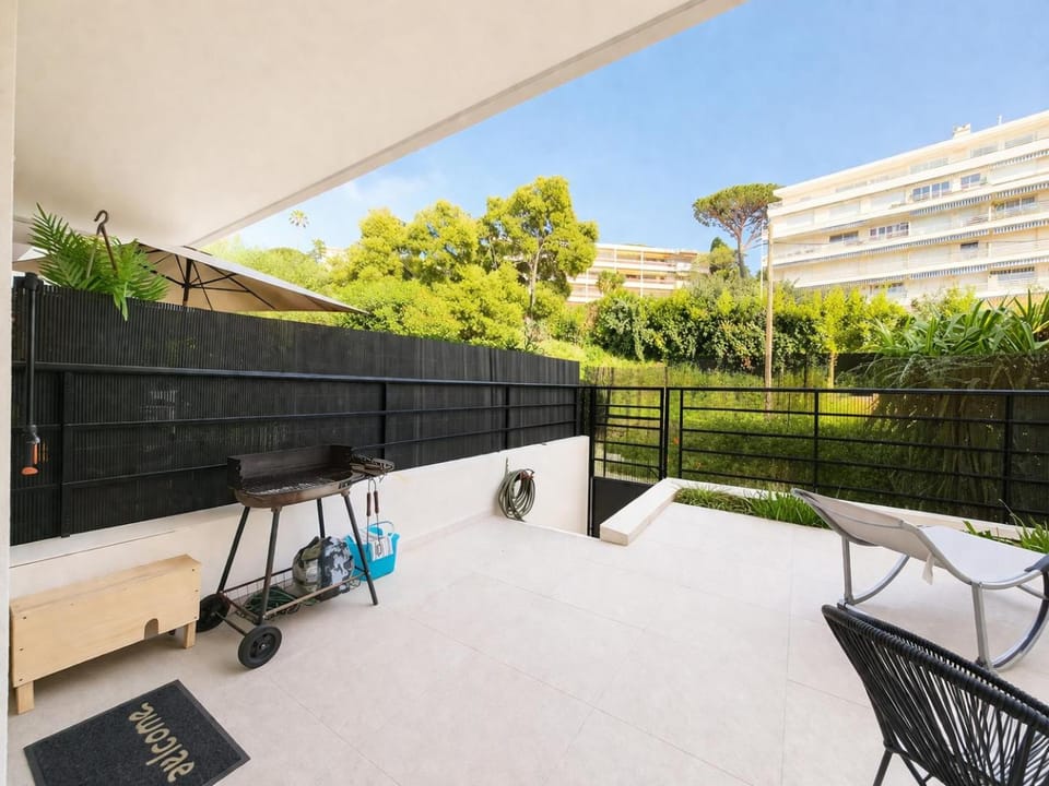 Le Cedre 2 Apartment in Cannes