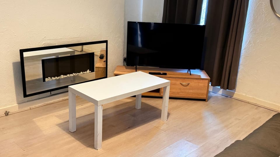 Seaside Serenity Retreat in Wallasey House in Wallasey