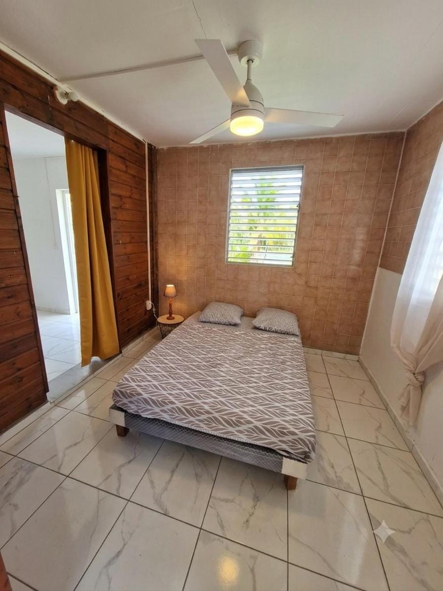 Cozy house with terrace in Saint-François House in Grande-Terre, Guadeloupe
