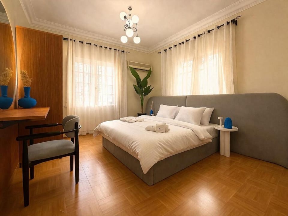 Zamalek Designer Three Bedroom Apartment Apartment in Cairo