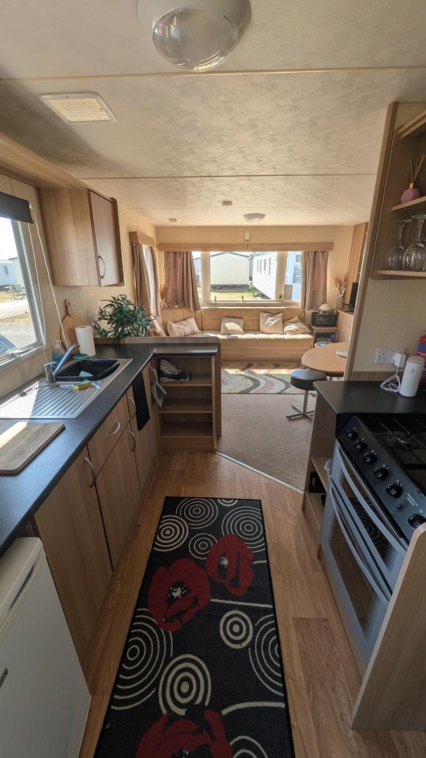 S&J Caravan Hire, Winkups H23 House in Towyn