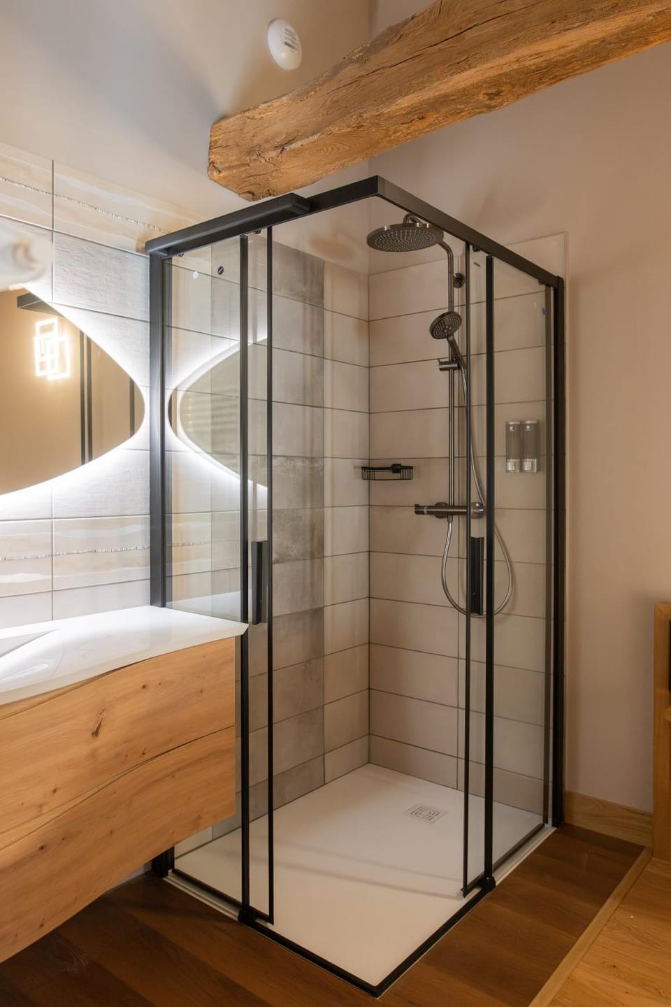Bathroom, Living room