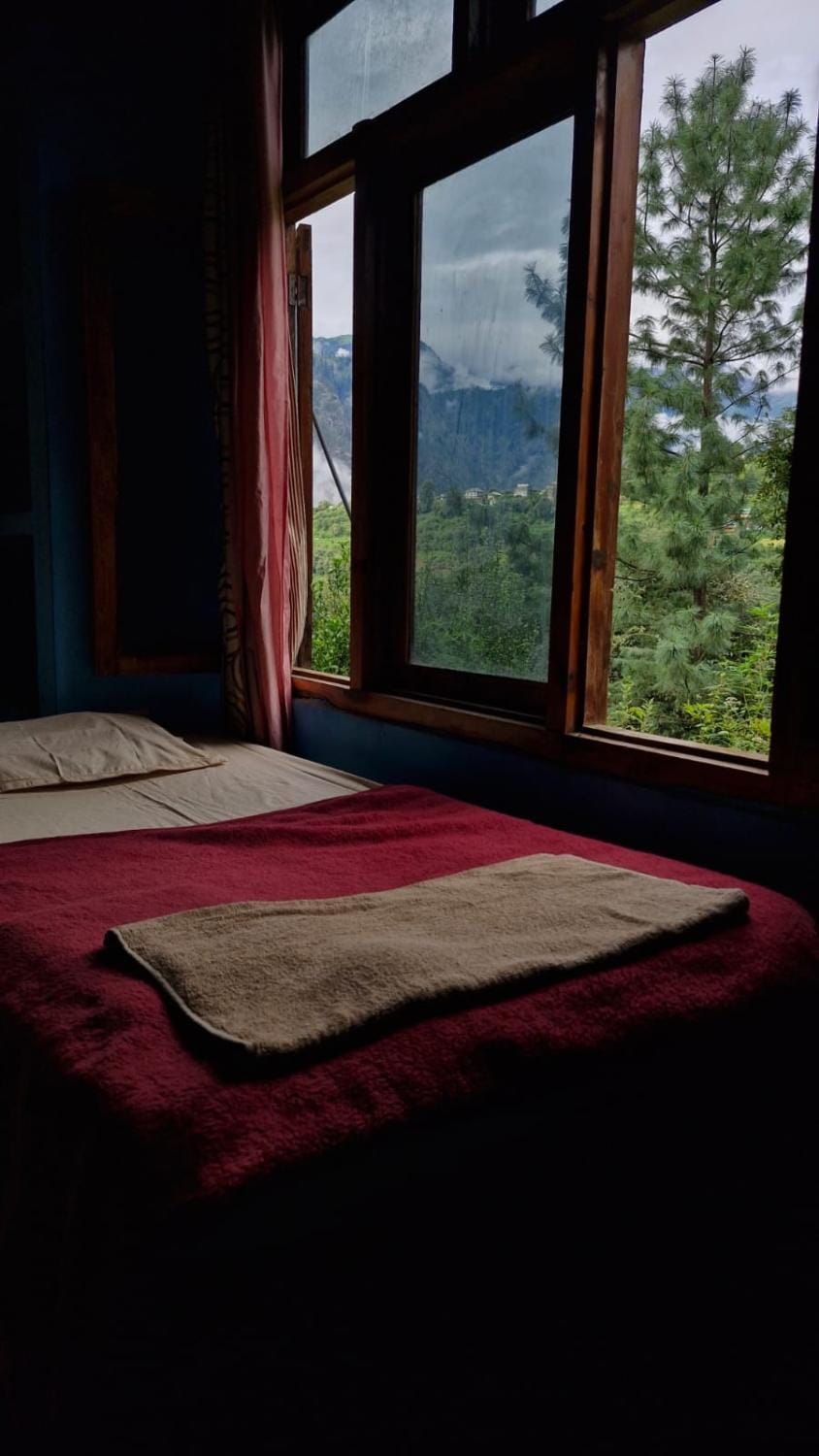 Cafe At Meteora Farm Stay in Himachal Pradesh