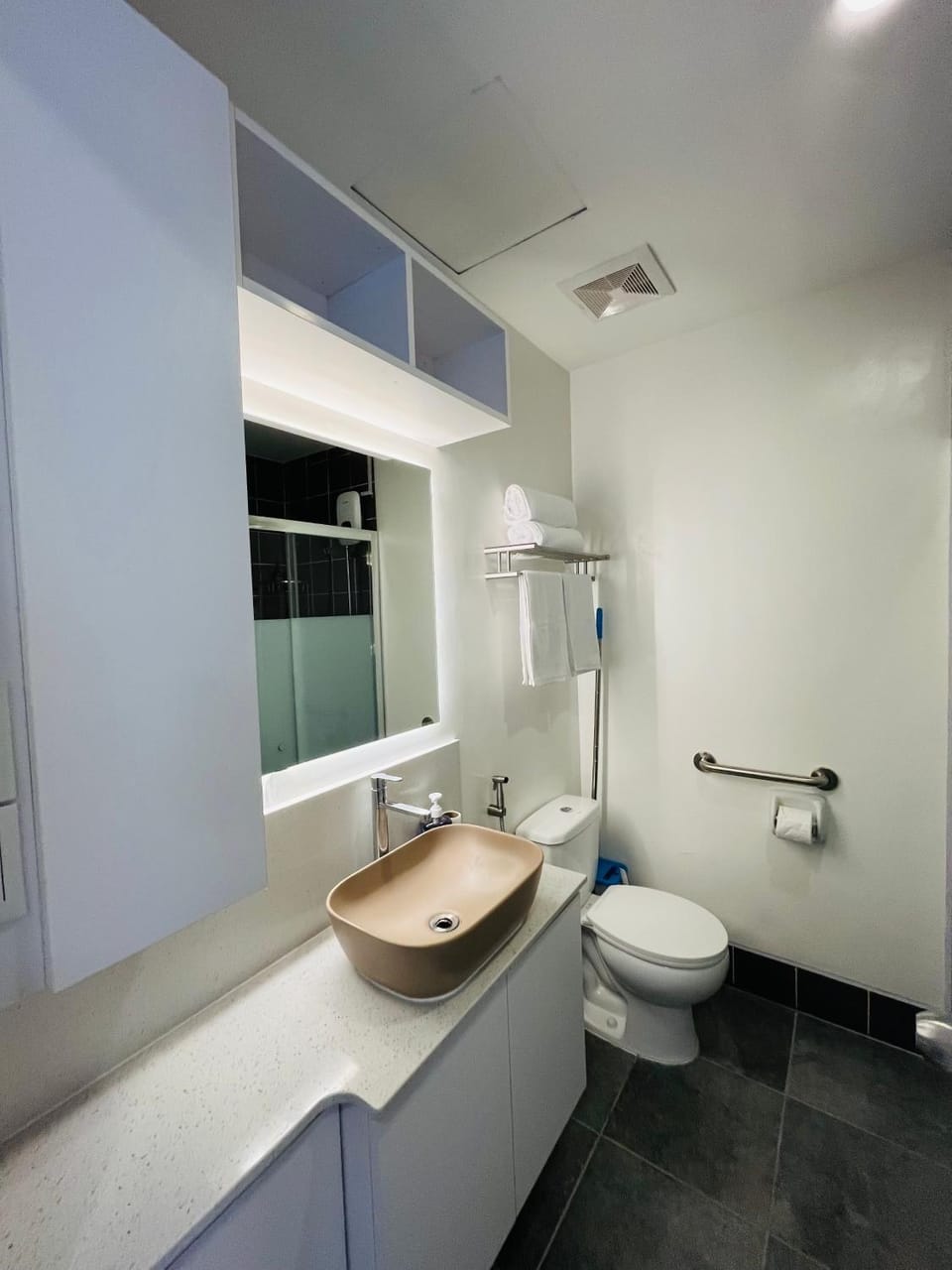 Loves Crib Amani Grand Citygate near airport Apartment hotel in Davao City