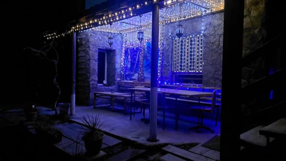 Property building, Seating area