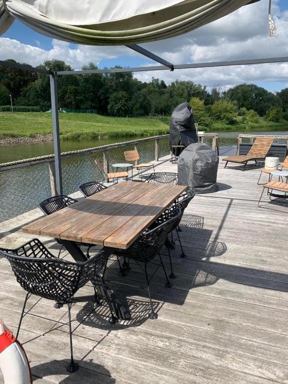 Hausboot Arneburg mit Sonnendeck Docked boat in Saxony-Anhalt, Germany