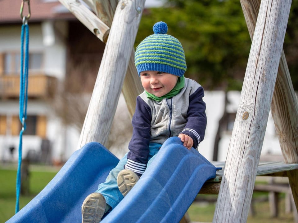 Day, Children play ground