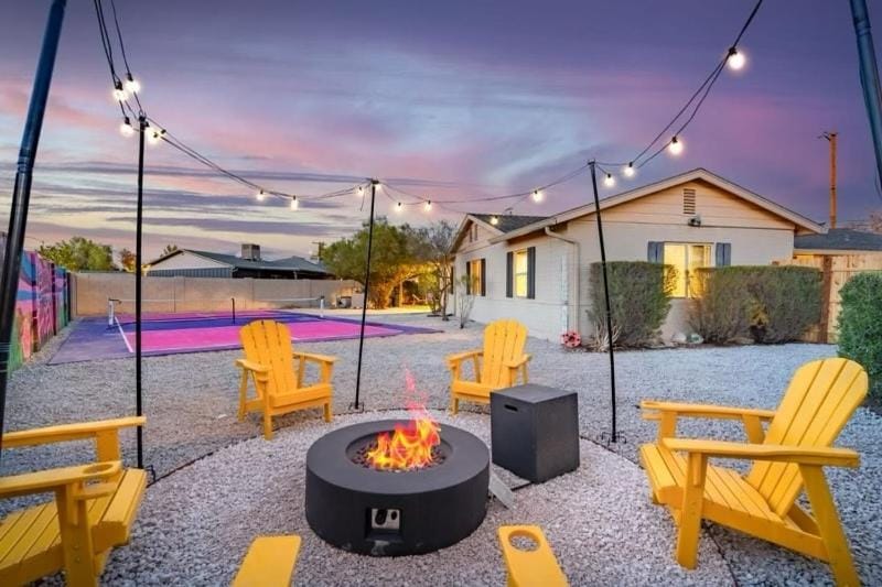 Phoenix Retreat with Pool Pickleball and Mini Golf House in Phoenix