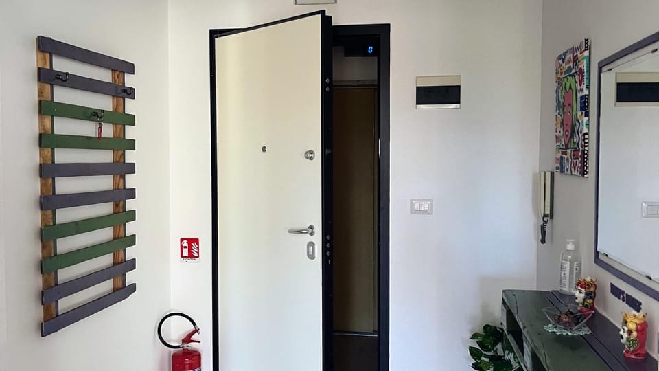 Facade/entrance, Lobby or reception