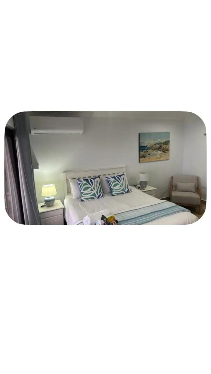 Angelfish cottage modern &on the beach Apartment in Durban