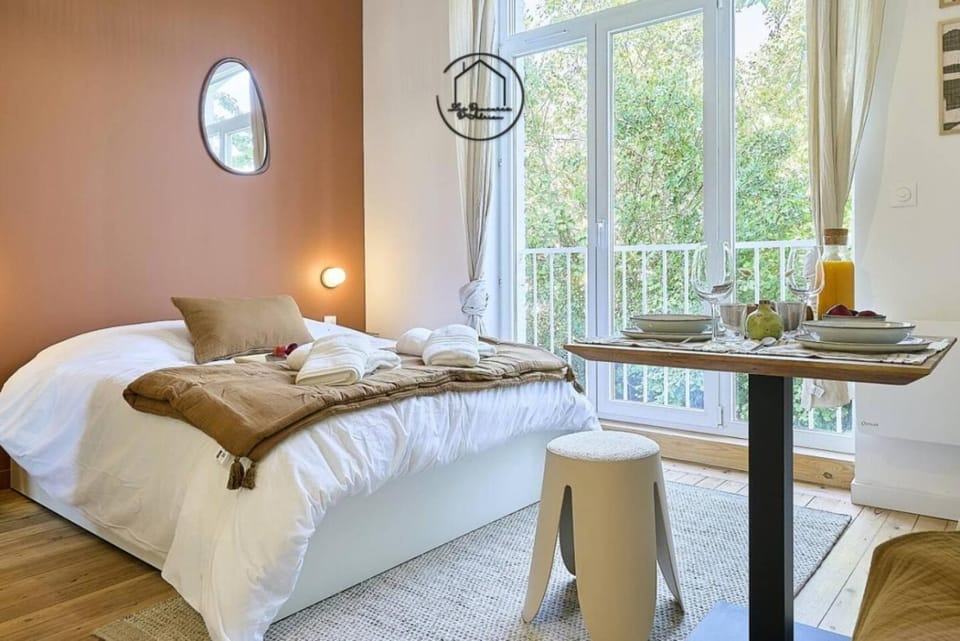 L'Ébéniste - 2 pers - Métro 15 min - Lille 13 min Apartment in Lille