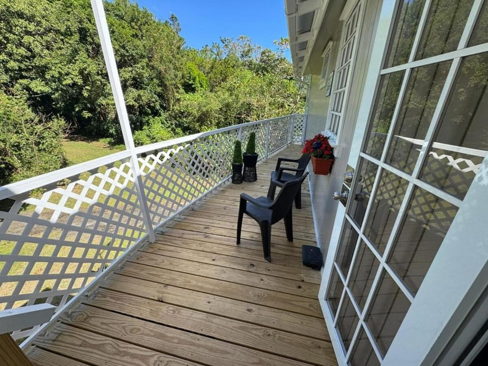 New entire tiny house! Just minutes from Beach! House in Fajardo
