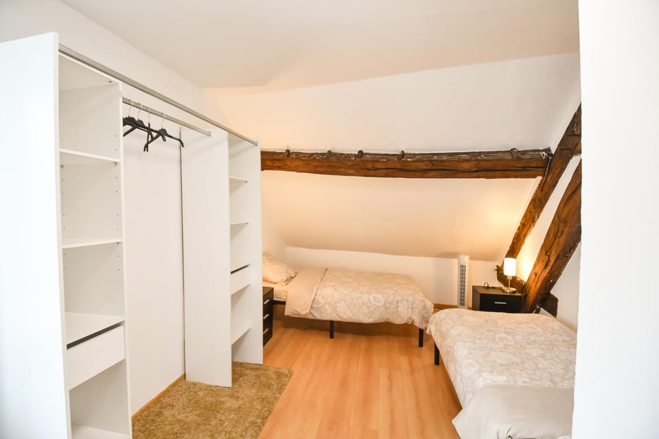 Bed, Photo of the whole room, Bedroom, wardrobe