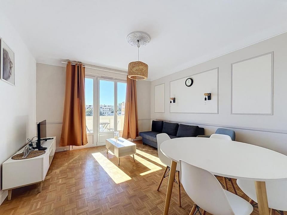 3 chambres Vue dégagée Clermont-Ferrand Apartment in Clermont-Ferrand