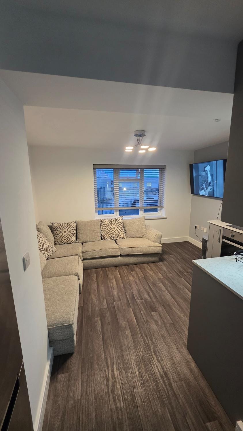 TV and multimedia, Living room, Seating area