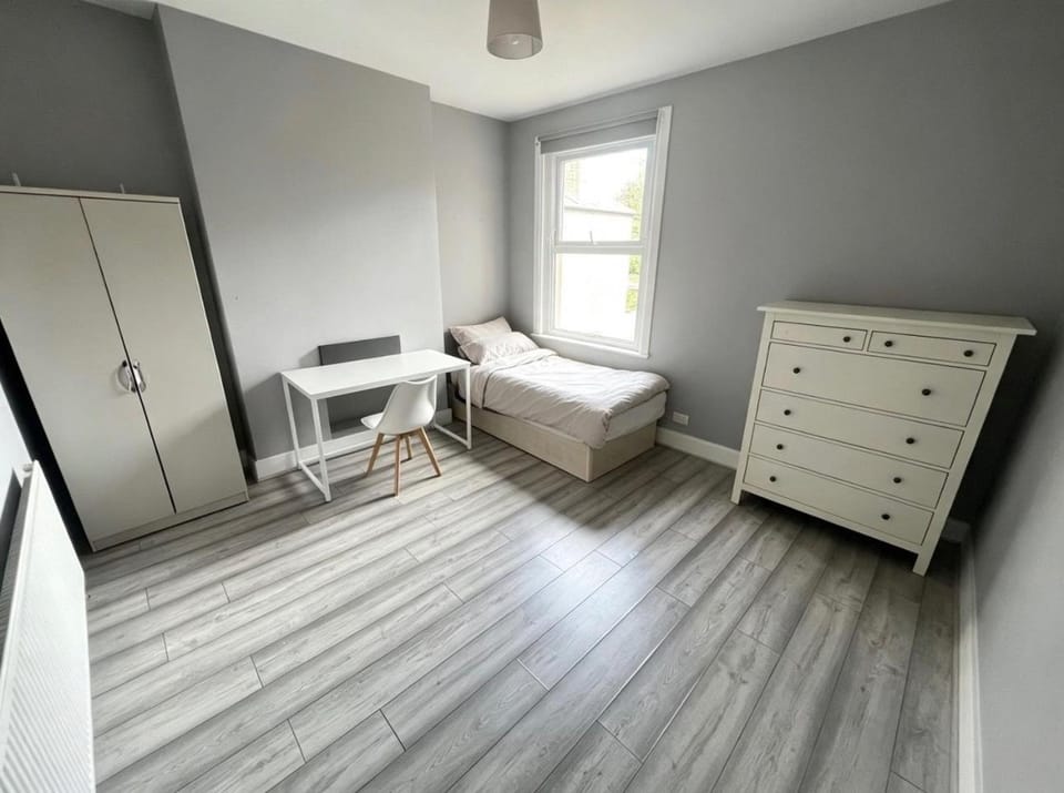 Bed, Bedroom, wardrobe