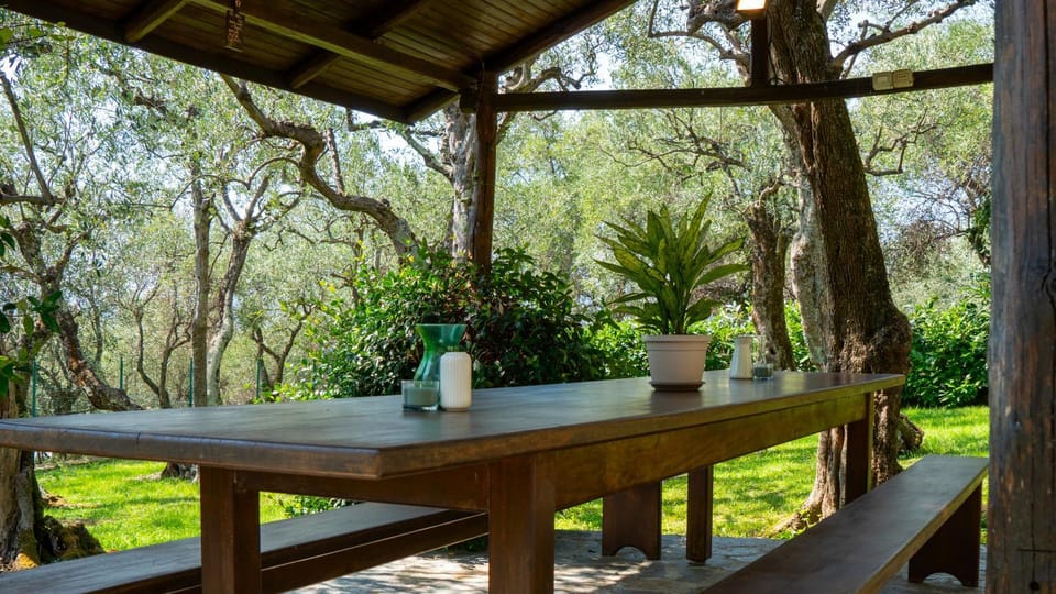 Garden, View (from property/room), Dining area, Garden view