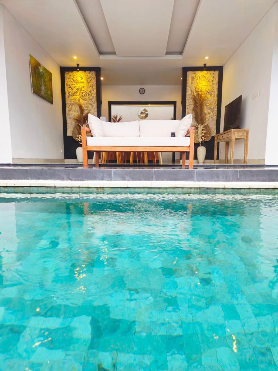 Property building, Balcony/Terrace, Swimming pool