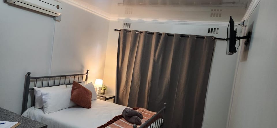 HartebeesDen 2 Apartment in Western Cape