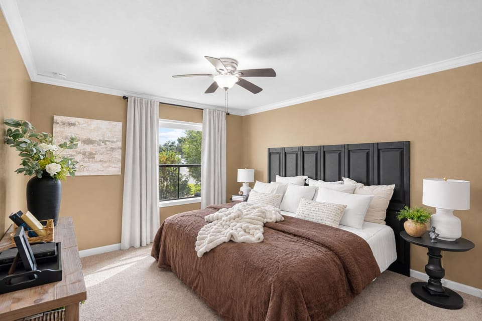 Bed, Photo of the whole room, Bedroom