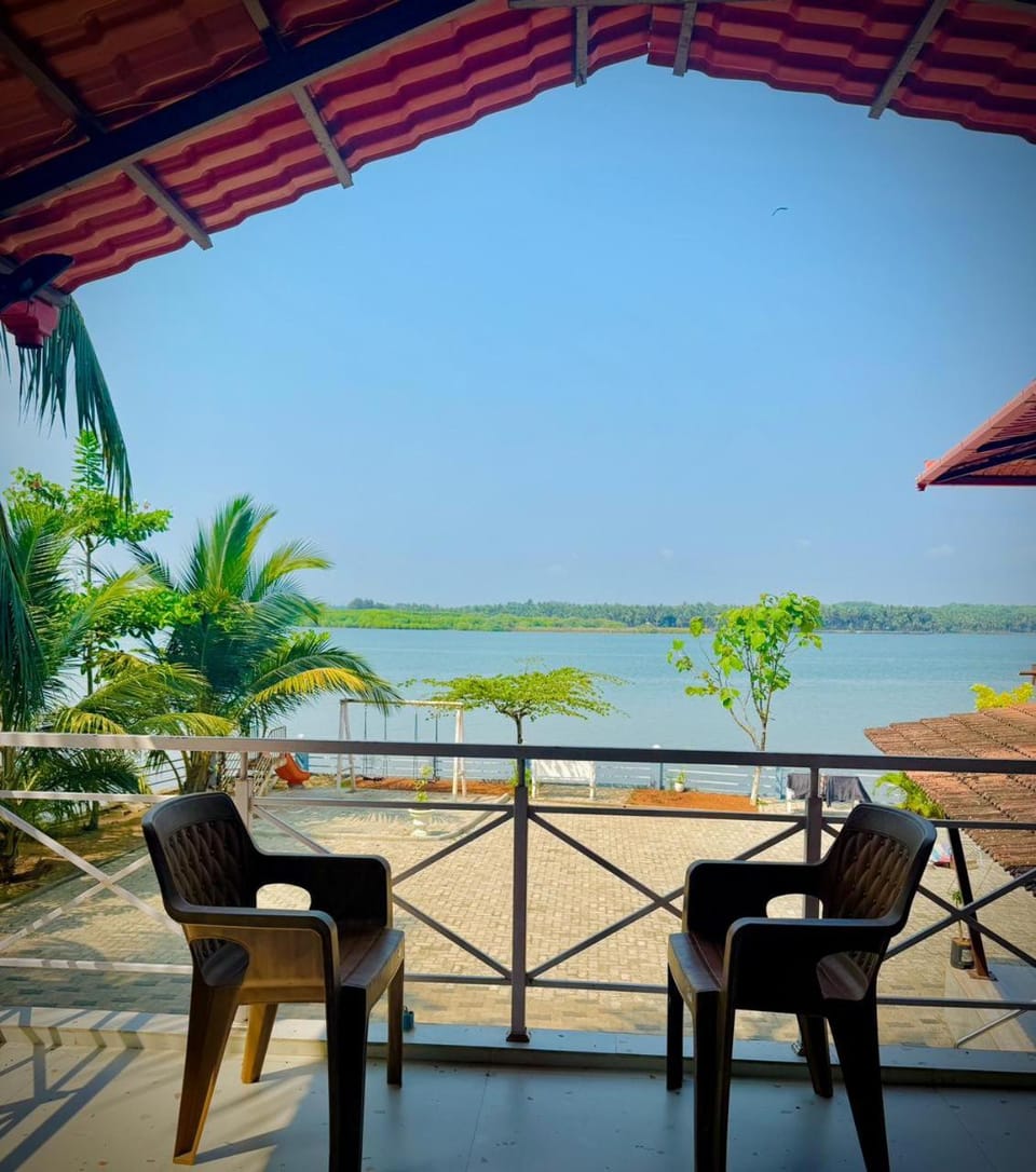 The back water villa Vacation rental in Karnataka