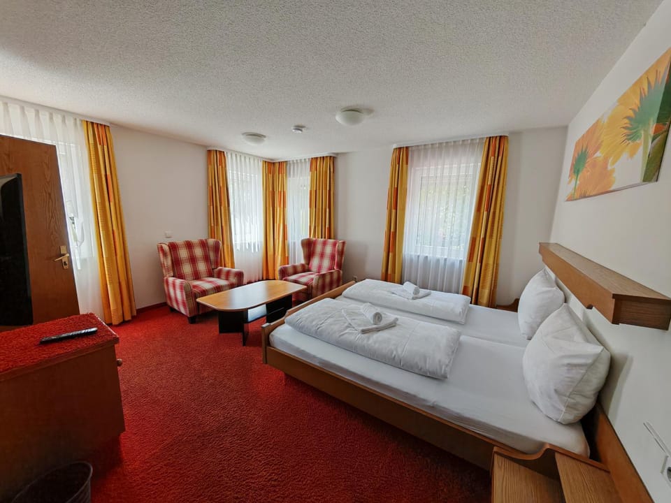 Photo of the whole room, Seating area, Bedroom