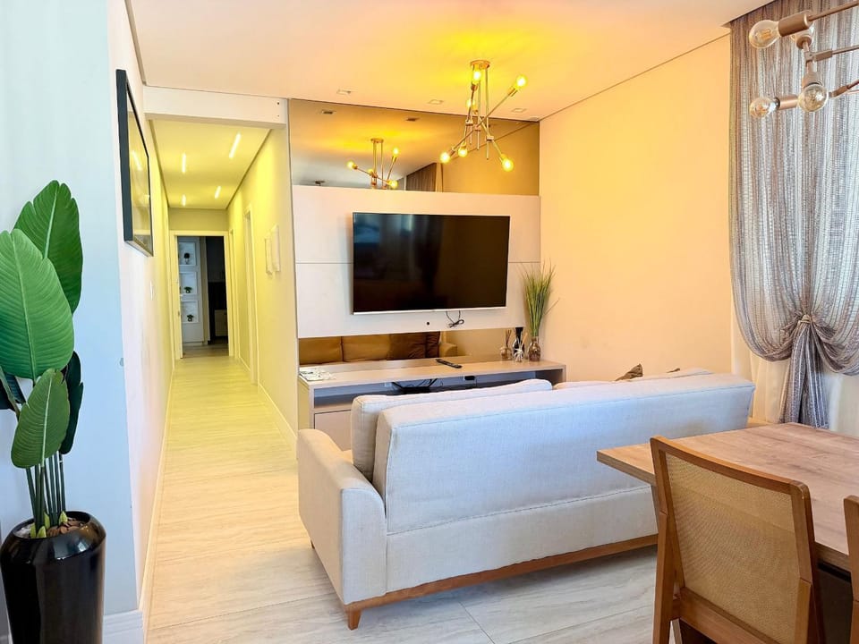 Apto! Na linda Praia de Palmas! - MQ01J Apartment in Florianopolis